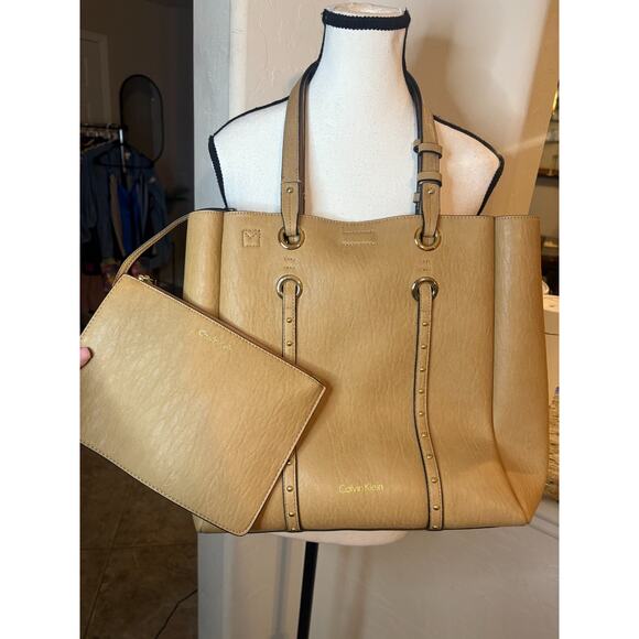 Calvin Klein Large TOTE Cashew Tan Shoulder Bag with Pochette - Picture 8 of 8